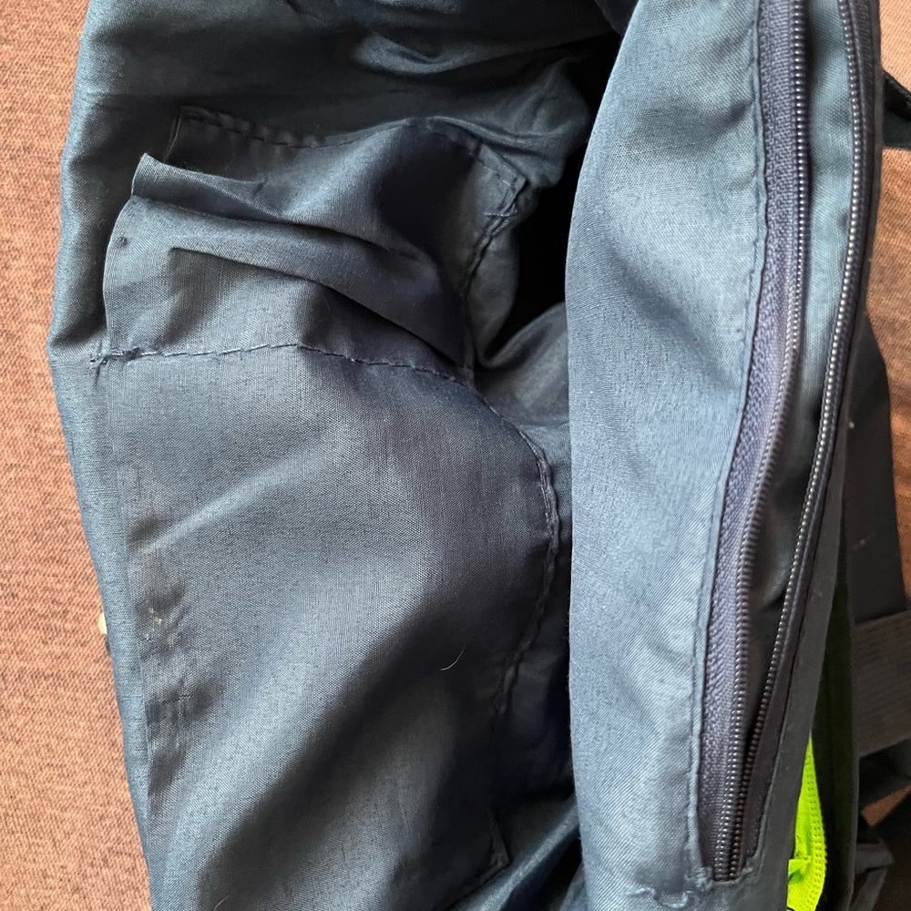 Large tote - Picture 2 of 3